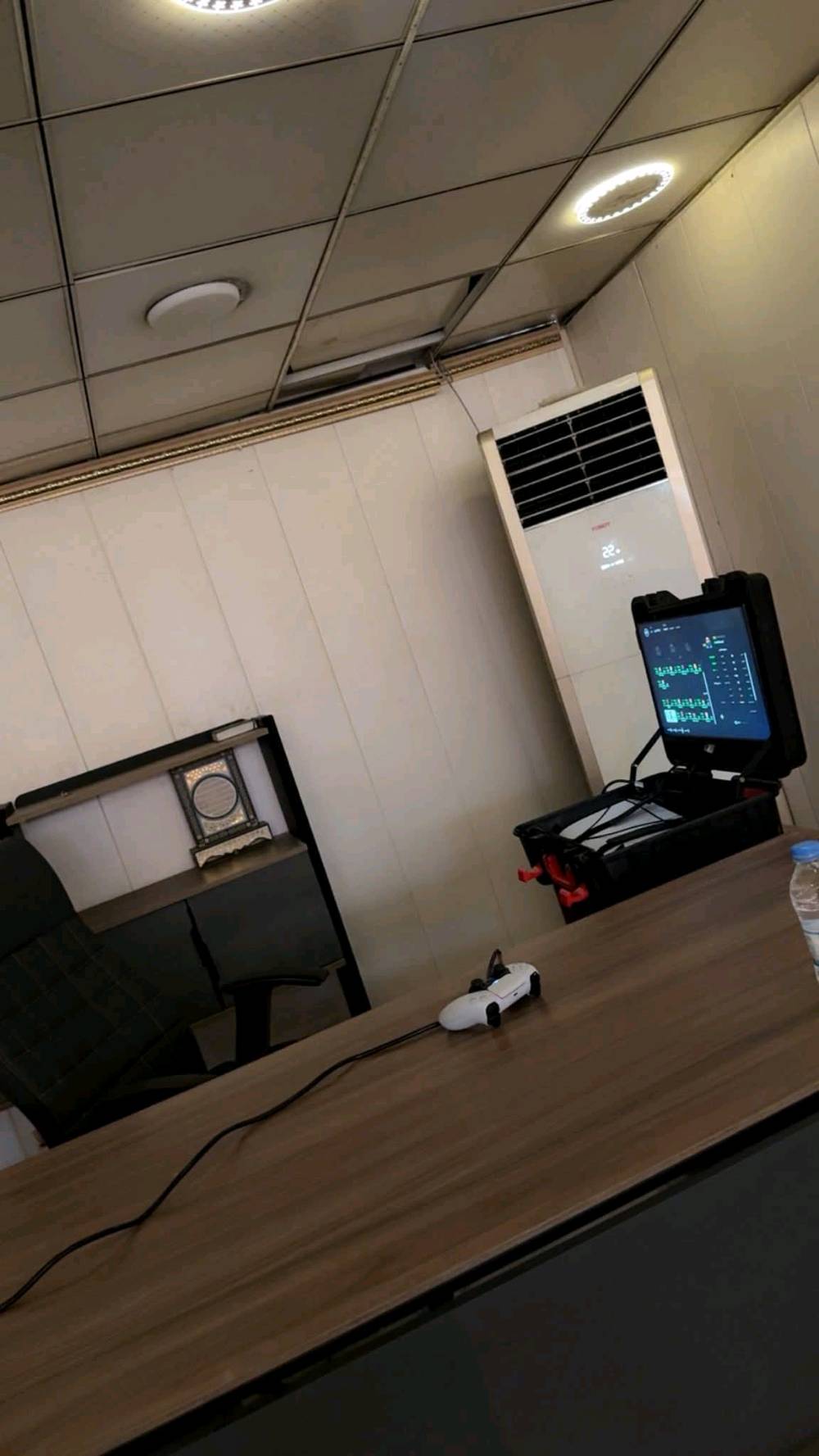 box tv gaming 
يشتغل على جميع انواع الكونسل البلي و الاكس بوكس مستخدمه اسبوع فقط وشي بسيط 
اداء و وضوح شاشه وصوت مخيف 
سعر ٣٠٠ الف 
بغداد ***********