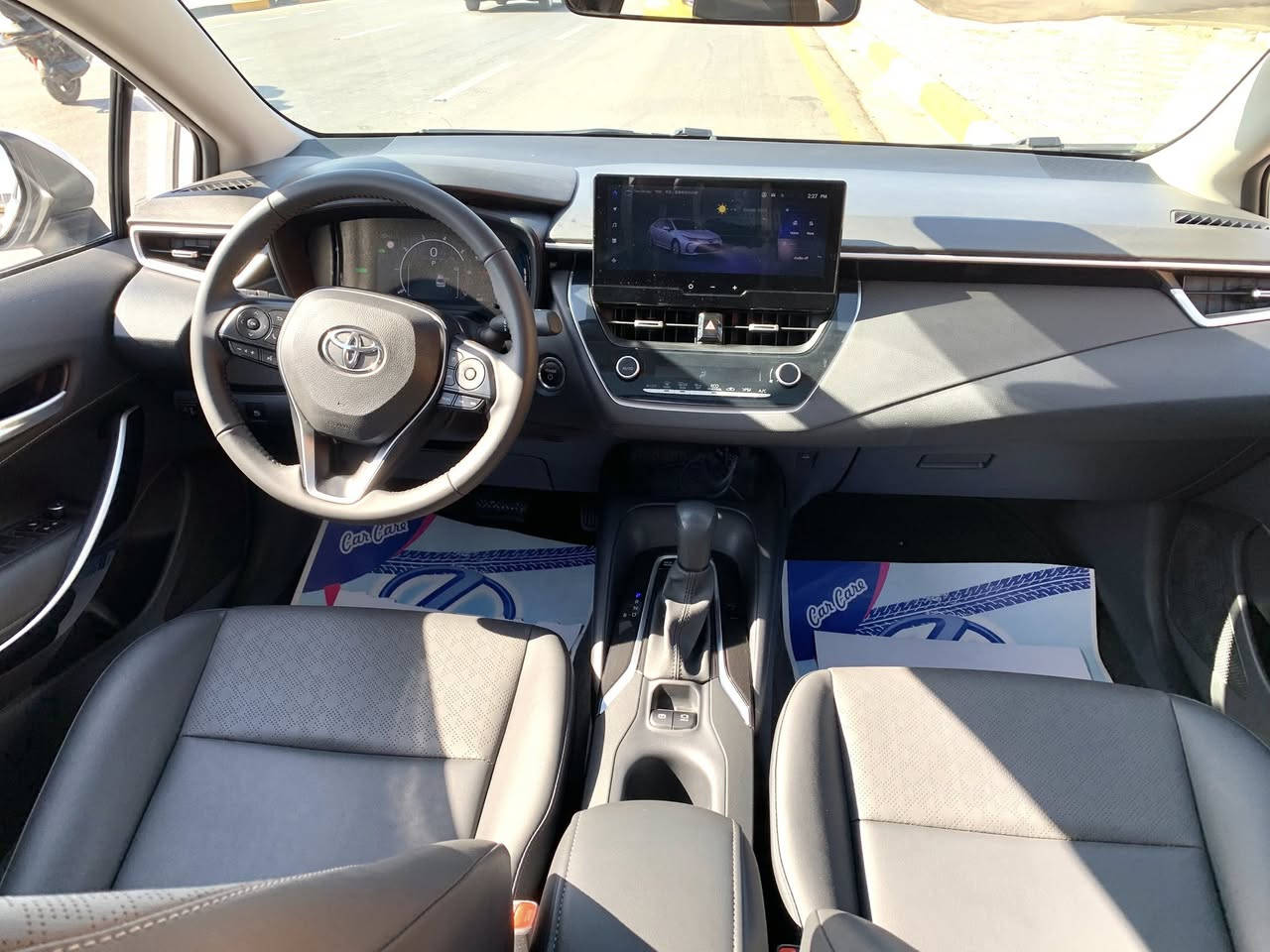 السلام عليكم للبيع
كورلا هايبرد موديل 2025 خليجي مكفولة كفالة عامة  لا بارد لاصبغ لا تبديل ولا رصعة
ماشية 7000 الف حقيقي علة وضع الشركة 
فول مواصفات 
فتحه + بصمه + علامة السودة +مكينة 1800+ هند بريك بصمه +كشن جلد +رادار امامي +اوتو هولد + فول تحكمات + كامره دواره + رادار خلفي +تحديد مسار + قيادة آلية 
وباقي لمواصفات لمعروفه 
السيارة بسمي تحويل مباشر 
مكان السياره بغداد 
للستفسار ‭0770 497 1532
