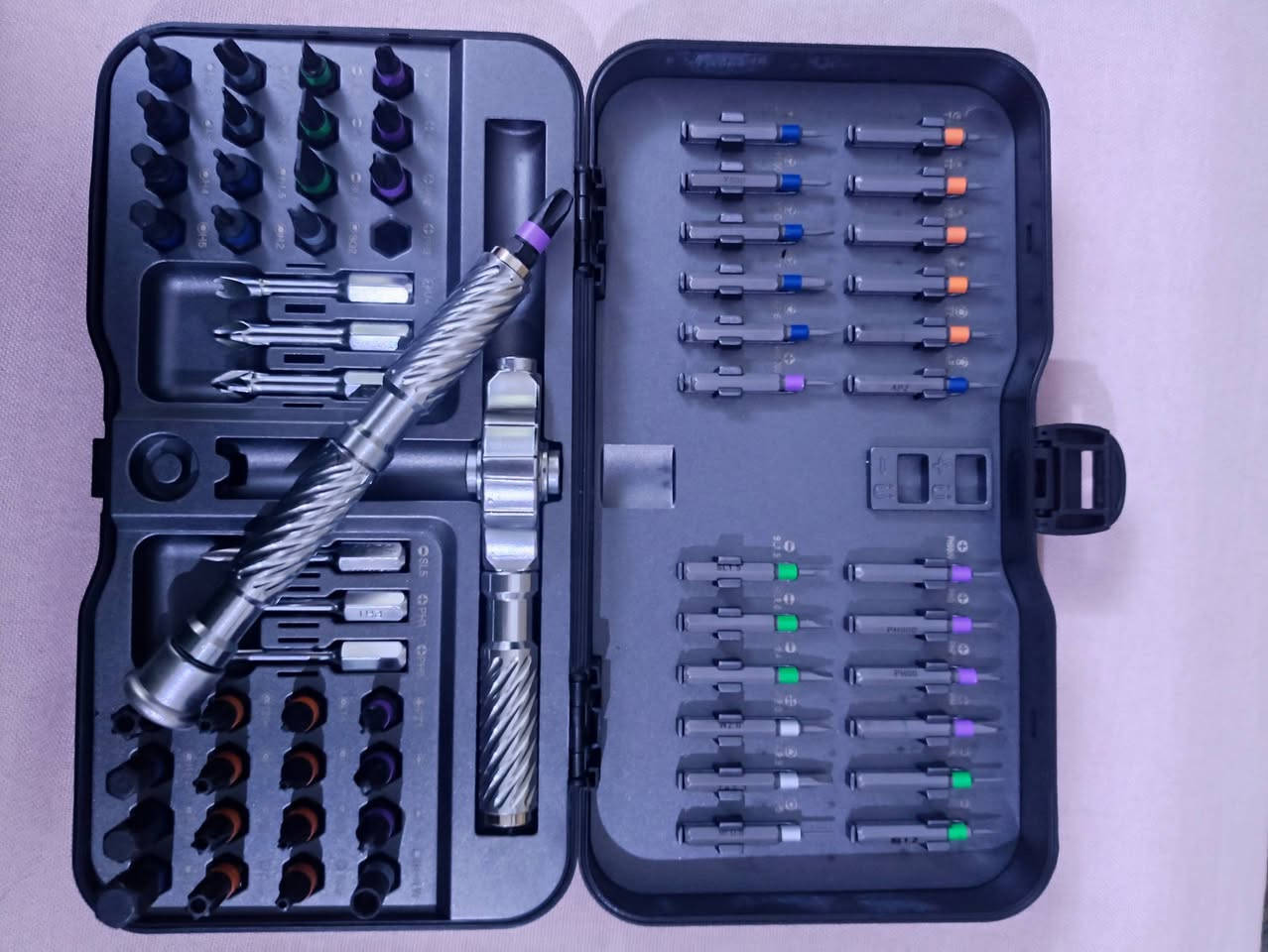 قطع نادر من افضل قطع الصيانه استخدام عاد صيانه تليفوني حاسوب كلشي وسعره كلش حلو بواقي اخر قطع سعره 35الف وي توصيل رقم الوتساب (***********)
