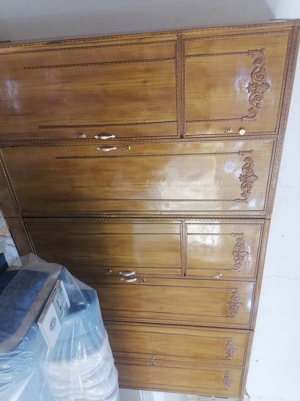 كناتير ابو اثنين تفصال صاج  وبأسعار مناسبه جدا المكان قظاء الفجر شارع حسيب مقابيل علي عبود ابو الأعشاب الاتصال او واتساب ***********
