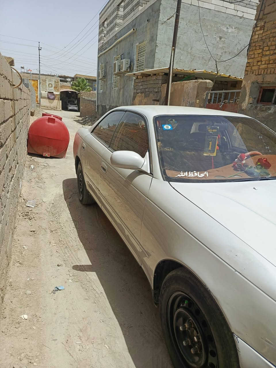 السلام عليكم مارك نفخ مديل 95مكفوله من الكصه ونقل جثه ولعيب الشرعي الساره حلوه مال جناي تخم تاير جديد حداديه تخبل تبريد ثلج سياره واضحه كدامك لي بيها وما عليها سياره رقم نكليزي وبسمي تحويل ثاني سنويتها 30 السعر 60وبيه مجال قليل وهاذه رقمي عل واتساب متواجد ***********مكاني قضاء المدينه
