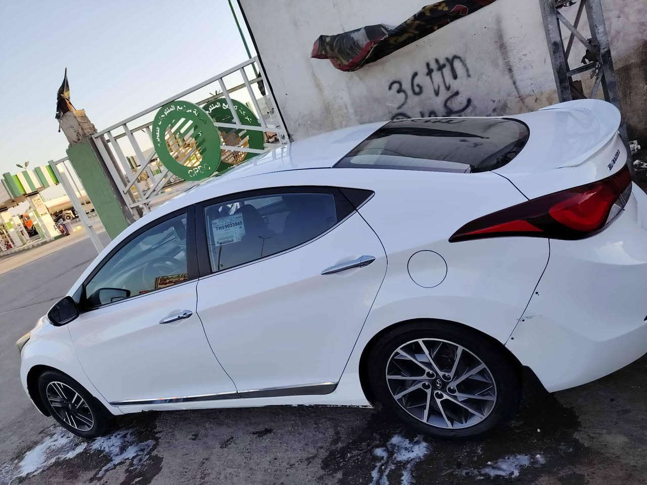 السلام عليكم
 النتره موديل 2015 للبيع 
مكفوله كفاله ما عده الدور الوره بيه صبغ
تخم تاير جديد كير حداديه مكينه كله مكفول
تبريد ثلج تدفاء فتحه بل تنته اشاير بل مري
السياره بصمه داخل كله جديد السياره مفوله وما ابيه اي نقص
تحويل ثاني يوم
السعر 120 وبيه مجال 
مكاني بابل الهاشميه للستفسار
رقم الهاتف //‏‪***********‬‏
