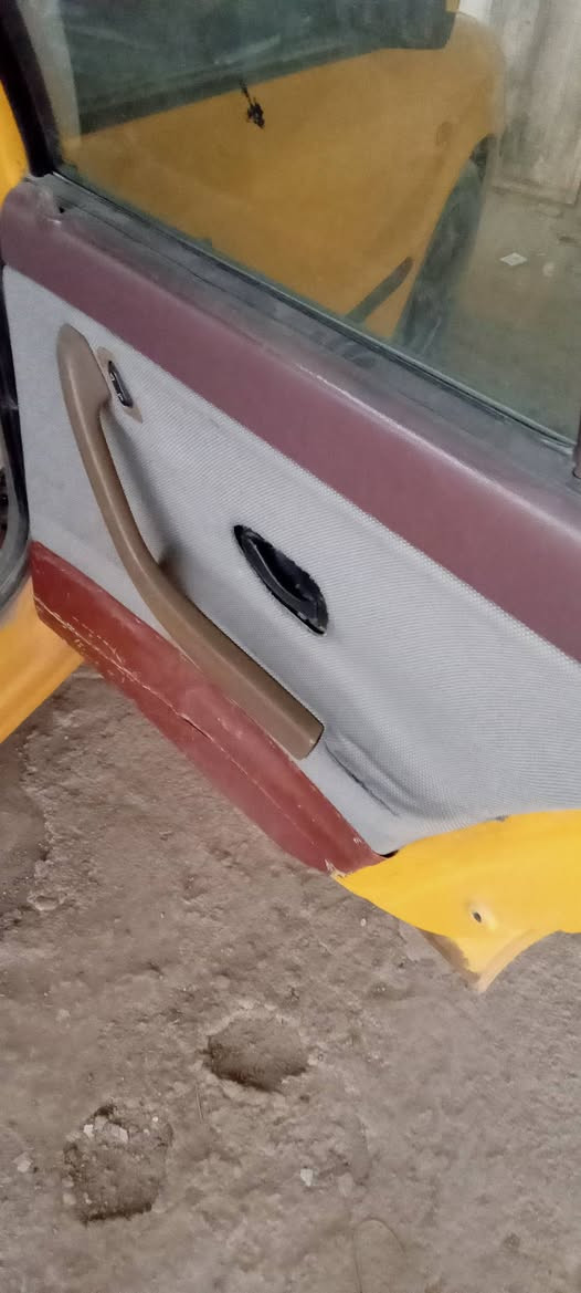 السلام عليكم سمند 11ابلادية صفرة باسمي بغداد دولي جاهزه تبريد تدفئة محرك كير كهربائي سيارة جاهزة الشارع السعر ٣٢ الاتصال *********** ابو احمد الشمري جديدة الشط قرب مطعم اربيل العاىلي
