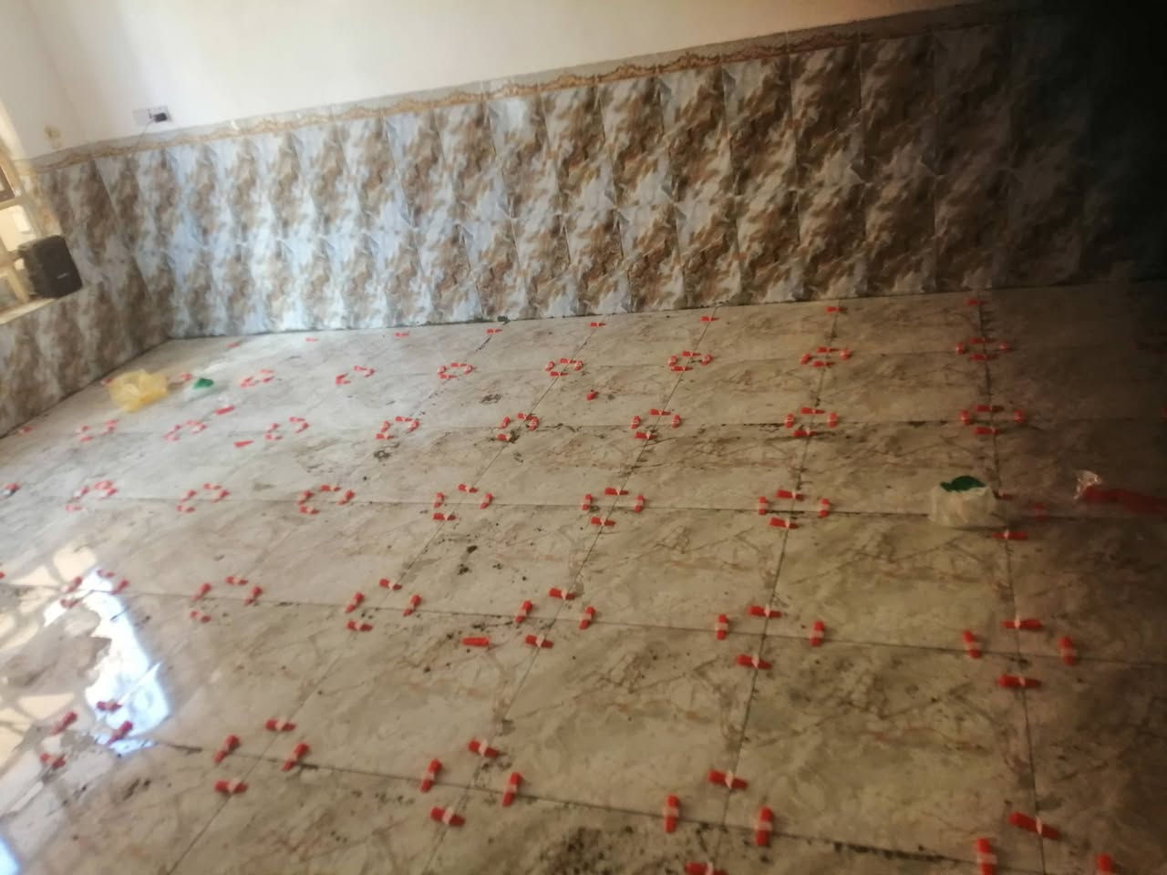 تطبيك ارضيه جدار بسعار مناسبه ***********
