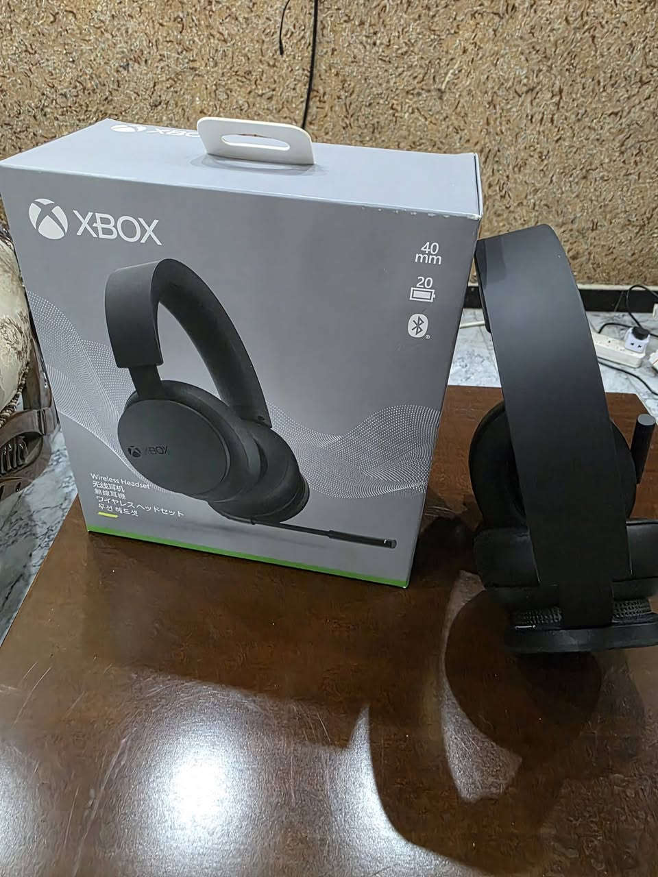 سماعة اكس بوكس الرسمي واير ليس نظيفة سعرها ٨٠ الف 
السعر قفل 
توصيل موجود بغداد البلديات


**إذا كنت صاحب هذا الإعلان وتريد حذفه لأي سبب، رجاءا أرسل رسالة إلى الدعم الفني**