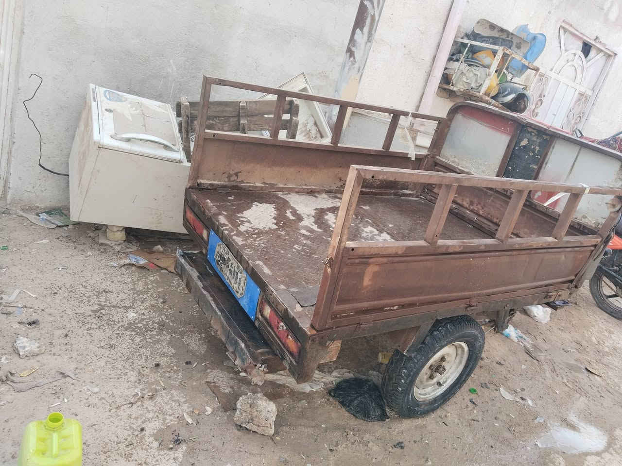 سلام عليكم ستوته للبيع امتيار رقم اسود موديل 7 لسعر 550 هاذا رقم راعياها ***********
