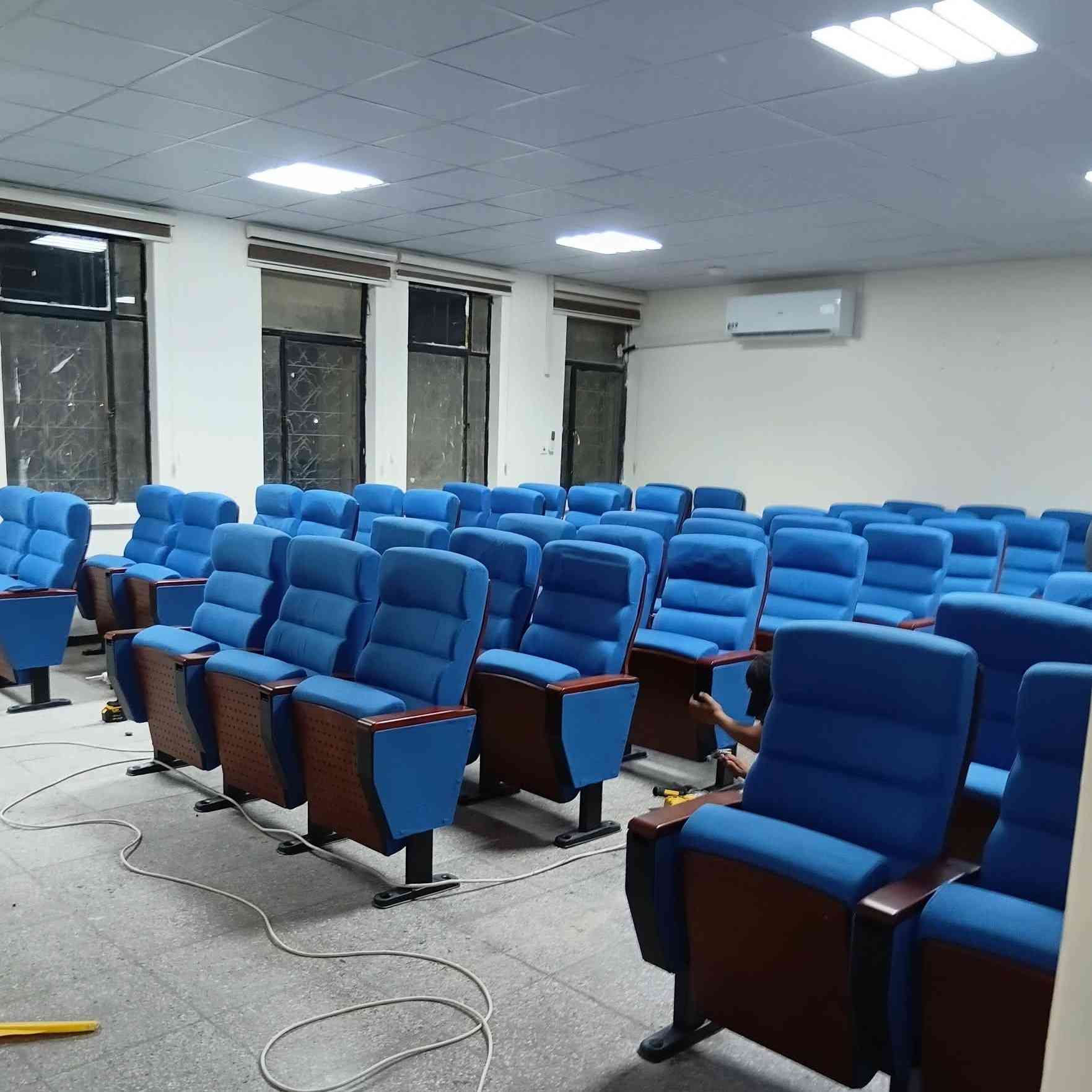 جديدنا(شركه دريم هووم للاثاث المستورد)(منزلي*مكتبي)✅🇹🇷(جمله*مفرد)
#تجهيزشركات_دوائر_مؤسسات_قاعات_جامعات
كرسي مسرح مستورد درجه اولى✅
كرسي جامعي موديلات متنوعه✅
كرسي سينما✅
للطلب والاستفسار يرجى مراسله الصفحه✉️
للحجز السريع راسلونا واتساب***********☎️
متوفر توصيل داخل بغداد وجميع محافضات العراق🚚🚚
