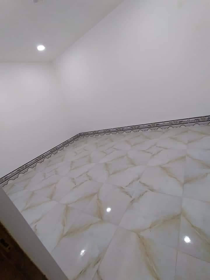 دار البيع ١٠٠متر طولني منطقة حي الصحفيين الاستفسار *********** جاهز السكن قاط واحد بناء حديث
