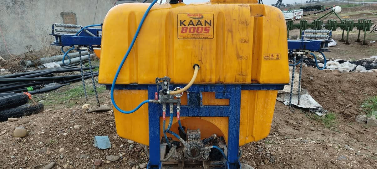 للبيع مرشه800
مكان حمدانيه 

رقم ***********
***********
موديل2024 
سعر (8٫5$)ورقه
