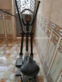 جهاز رياضه جديد مستعمل قليل 100 وبي مجال للشراي رقمي وتساب07893389086