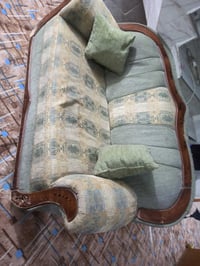 نص تخم • ٥مقاعد • خلف مستشفى التركي