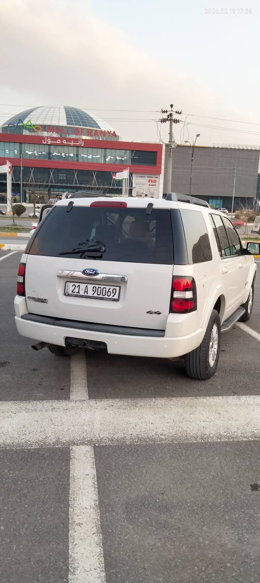 Ford explore 2008 XLT فۆرد ئێکسپلۆرە
شەش پستۆنی مەکینە 4000
دەبڵ ئەکسل 4x4
شەریکەی نیڤا
سپی بەفری و ناو زەرد 
دەعامی بۆ دەعامی بێ لێدران و دەعم

حاسەی پشتەوە
چوار تایەی نوێی لەژێرە
بەرگە کوشن و گاعی تازە
تازە سێرڤسی کامل کراوە
گێر و مەکینە و کارەبایی بەشەرت
ڕەقەم سلێمانی و سەنەوی بەناوی خۆمانە
بە شەرتی غەرامە و بەناوکردن
نرخی 109 وەرەقە و مەجال

ژمارەی مۆبایل: 
*********** رانية, السليمانية
