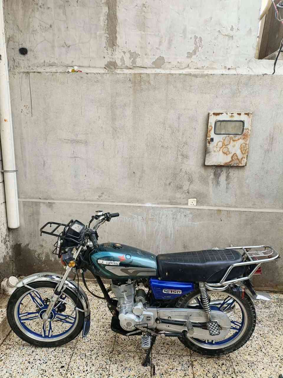 ‏سيفان 2021 جديد  دوسات سفط  ابو درع بريك دسك   بصمه موجوده منفيس موجود  كهربائيات شغاله كلها  دبلات تكمز وياله عكرب نضاف فول  تايرات نضاف محرك يلمع  كزوز ماله اصلي نضيف سيبايه ماله الاصلي هم نضيفه دراجه نضيفه   سعر  470 مجال  *********** واتس اب ‏‪***********‬‏
