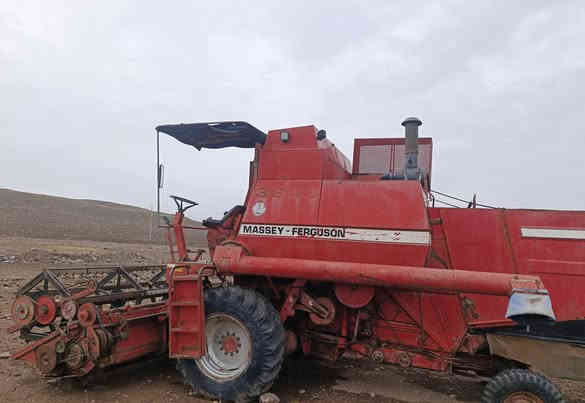 حصاد فورکسن للبیع  موديل 90 كتاب شرکە        
   كير محرك ابشرط  كل جاهزە  نضيف كلش سعر معقول جداا
                                 ڕقم .واتساب (***********)
                                                      .مكان اربیل
