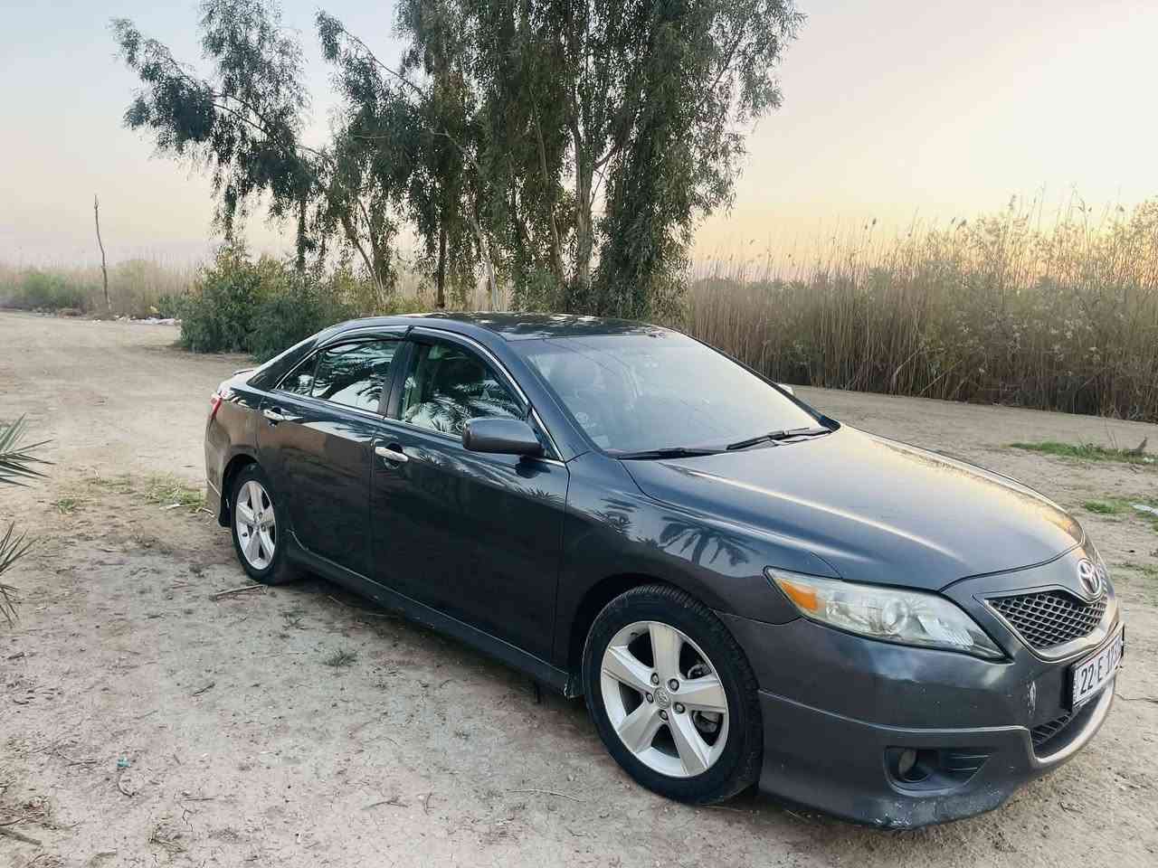 Se كامري ٢٠١١ أمريكي مبدل باب خلف السايق نفس الون بدون صبغ
بدون نقص
 ماشية 180 حقيقي
كشن كهربائي
تحكم ستيرن
منضومة زنون لايت راقي  
رقم أربيل ب اسمي انكليزي
جاهز هزه و سنويه لل2027
محرك 2500
السيارة عليه ادامه كامله مع عزل شغل درجة اولئ أبواب و بنيد و جاملغات وجنطه و وقماره
تبريد مبدل جديد منظومه كامله
130 و بيها مجال 
للاستفسار أكثر ***********
