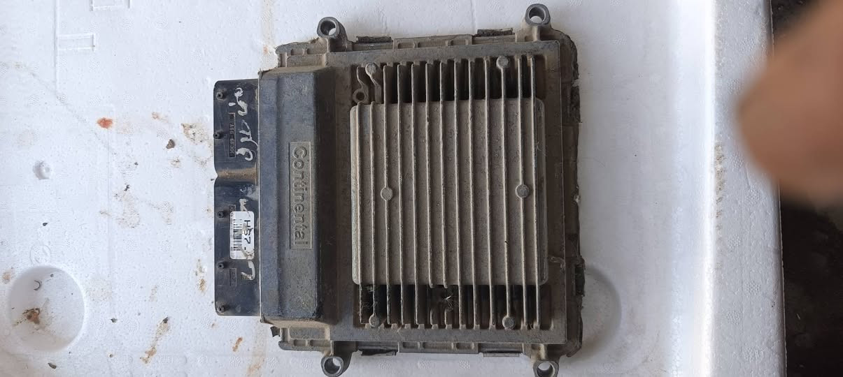 عقل سبورتج موديل 13 تفصيخ شغال جاهز ع فحص قيم الي يرضه الله
***********
