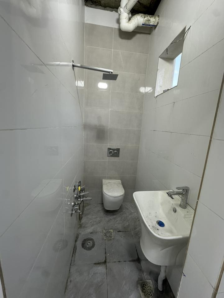 40 متر مدخلين  #للبيع 
واجهه ١٠ والنزال ٤ 
الموقع / الشعب حي العقاري الكويتي 
يحتوي / استقبال وغرف نوم عدد ٢ وخدمات في كل طابق 
للمعلومات اكثر مراجعة مكتب القريشي  للعقار 
***********
