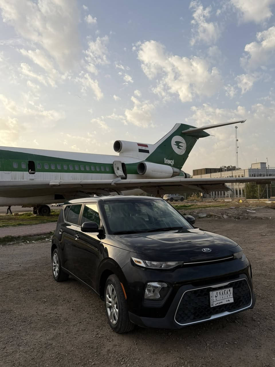 السـلام عليكم 

كيا صول للبيع موديل 2020 رقم بغداد 
وارد امريكي حادث جاملغ السايق تبديل 
وكفاله من الصبغ وكير ومحرك مكفولات 
مواصفات 
تحكمات سترين و اوتو ستوب و توقف ذاتي 
عنوان بغداد حي العامل او البياع 
السعر 130 وبيه مجال 
***********
***********واتساب
