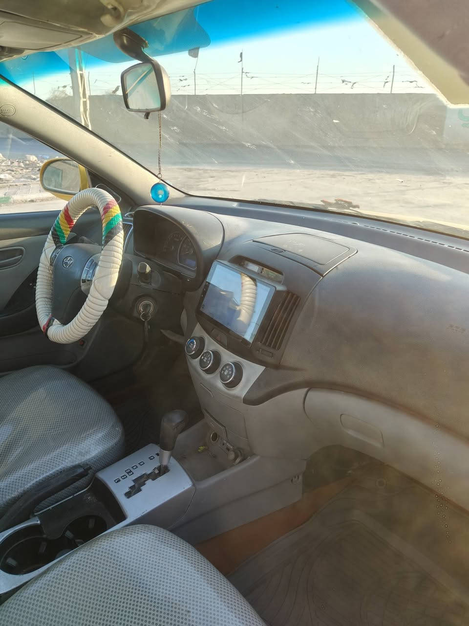 السلام عليكم ورحمة الله وبركاته النتره ٢٠٠٩ وراد امريكي حادث جاملغ الغد اليبل واحد سياره جاهزه من كلشي مصفره رقم جديد السعر ٩٠ العنوان بغداد جسر ديالي رقمي ***********
