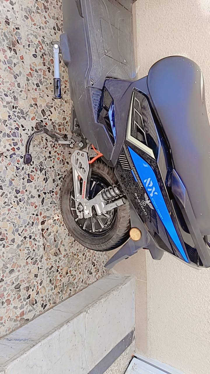 دراجه شحن  مكان الشعب سعر 850 رقم صاحب دراجه***********
