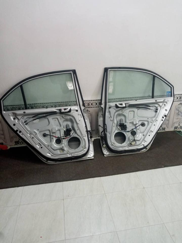 سلام عليكم تخم ابواب سوناتا موديل 6 الحد /10 يرهم مقفلات حاويه شرط نضافه سعر 500 وبي  مجال مكاني نجف ***********
