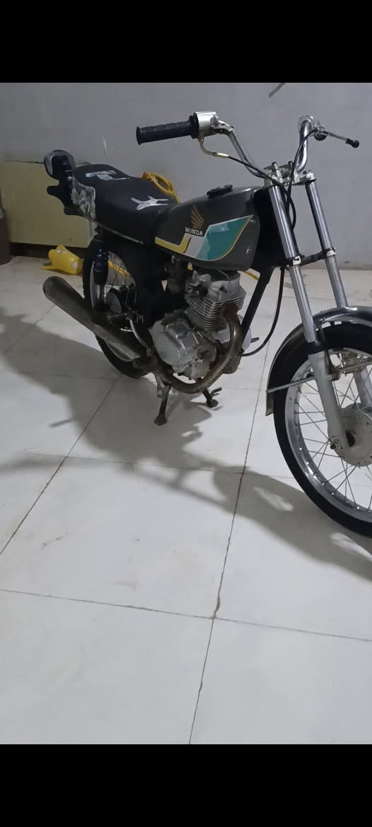 سلام عليكم ايراني ادوات مكاني جزيره فيدو واضح  
اخوان دراجه جاهزه من كلشي لا تبخر ولا بيهه صوت مكينه ناعمه سعر 450 بيه مجال شراي يتصل مكاني بصره جزيره ***********
