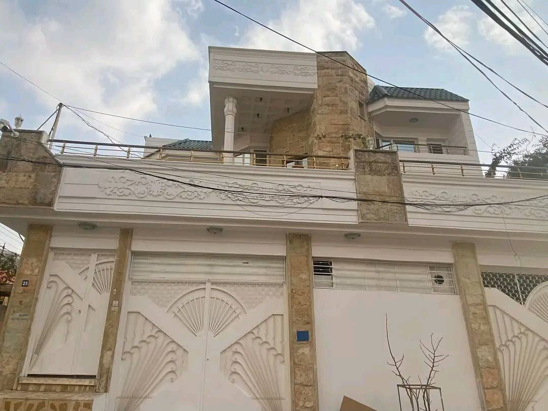 خانى روكن ٢٤٠ متر شيمال شرق.مخزن دو طابق.حه ى عسكريا سه رى پشت ريكسوس بو فروتنى ۱۷ دفتر و مجاله  [***********]
