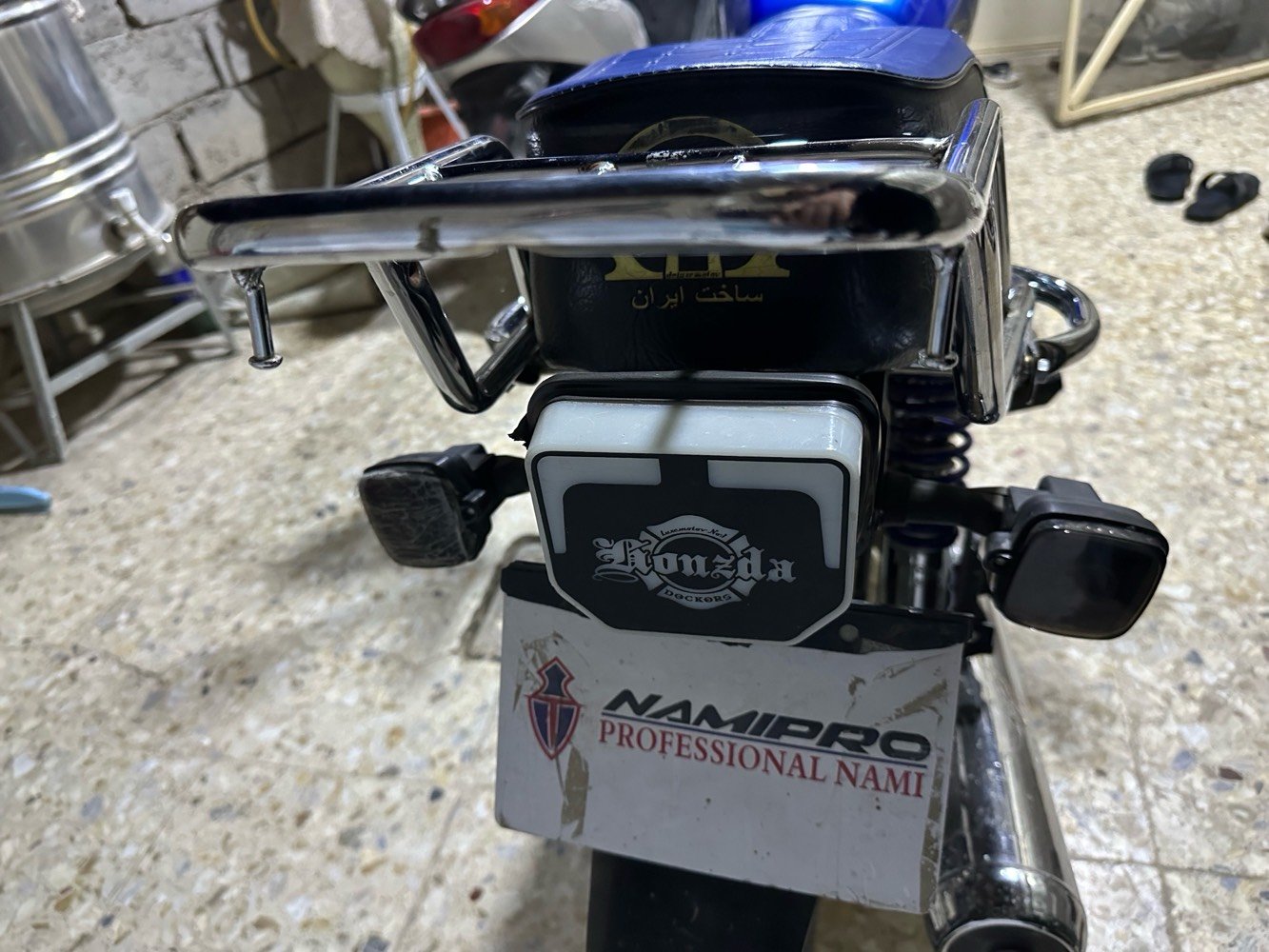 سلام عليكم شباب سونك 2025 لل بيع محرك 200 ccدراجه ضاغطه وزنجيل كفاله عامه نقصهه بس شاشه مالته ماكو السعر 750 وبيهه مجال عنوان بغداد الجزيره سياحيه  ***********وتساب موجود 
