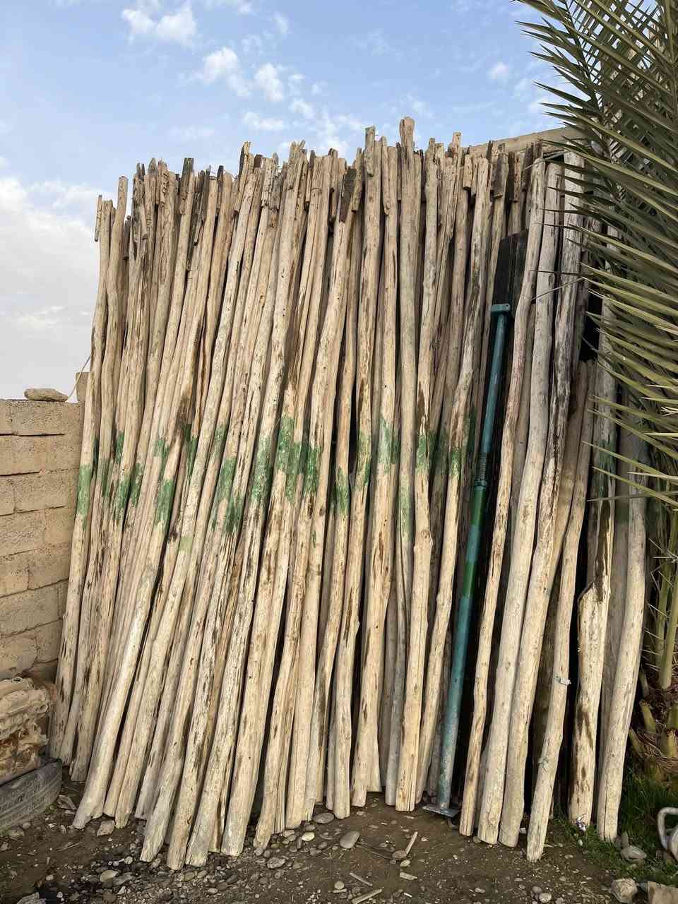 سلام عليكم دراسك الرتفاع 350 و من 220 ال 300 نضاف خوش دراسك الستفسار رقم الهاتف ***********
