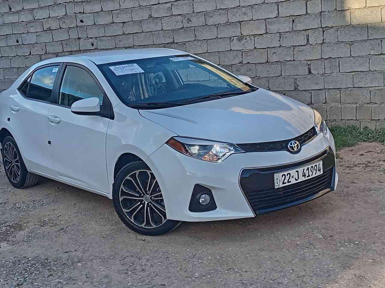 كورله موديل 2016 وارد أمريكي الضرر بوند و جاملق بدون دواخل السيارة بدون بارد محرك ما مفتوح السيارة ماشيه 90  مواصفات تحكمات ستيرن شاشه كبيره بلادي تبريد لمس داخل اسود خمسه ويل كب بلادي السيارة جديده رقم اربيل جديد سنويه جديده هزي جديده حساسات خلفية رقم الجوال *********** الشراي يتصل المكان القياره        ملاحظه السياره لون ابيض ثلجي
