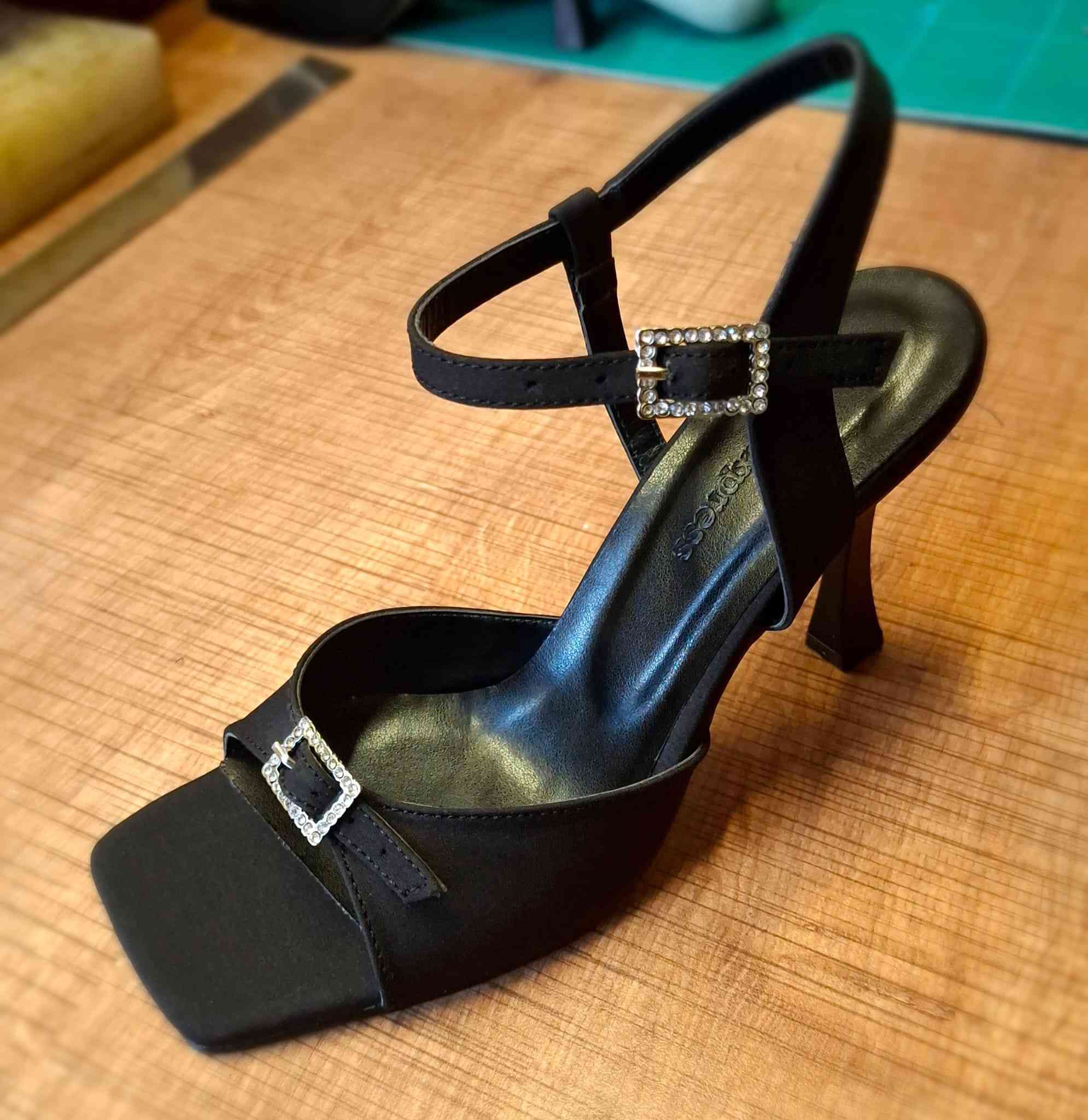 احذيه نسائية اسطنبول جمله


**إذا كنت صاحب هذا الإعلان وتريد حذفه لأي سبب، رجاءا أرسل رسالة إلى الدعم الفني**