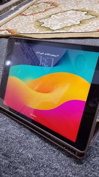 أيباد الجيل التاسع مصارلة ٤ اشهر من مفتوح بطاريتة بين الـ١٠٠ و ٩٥ ايبا...