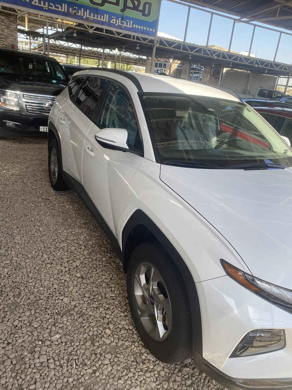 السلام عليكم توسان موديل 2023 السيارة دخول جديد مابيها اي نقص تترقم جميع المحافظات معاملة رقم فقط السياره بيها ربع البنيد صبغ والباقي كفاله عامه موجود بالحله سعرها 195 $ وبي مجال للتواصل خاص او اتصل ***********
