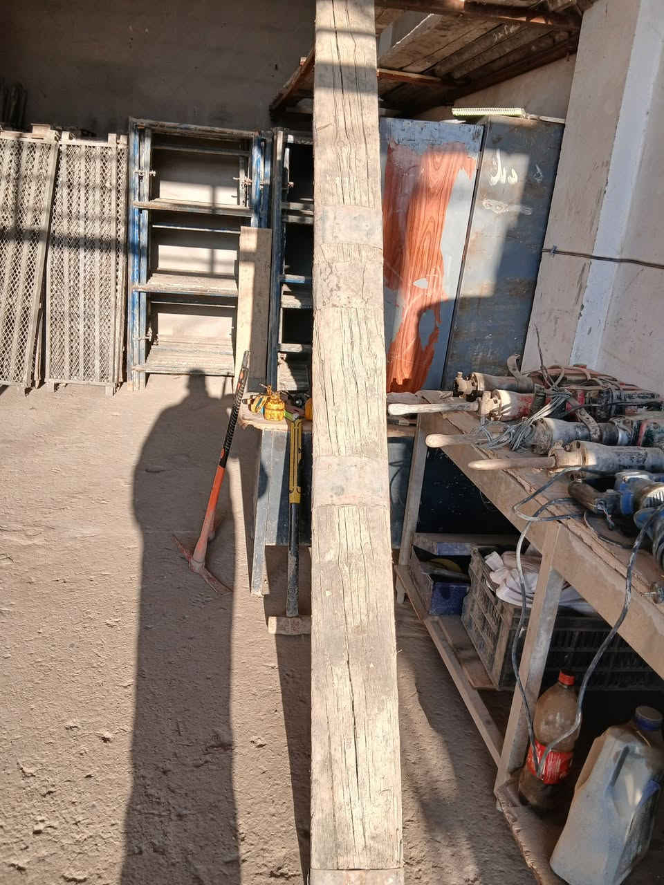 سلام عليكم سكله للبيع مكاني ديالى بعقوبه باب الدرب 
الأغراض 
رفعات ام ٩٠ العدد٣٤ 
رفعات ام ٦٠ اللعدد١٠
سكله تعليك ام ٤ متر العدد ٦
سكله تعليك ام ٦ متر العدد ٦
حادلات العدد٤
مولد العدد ٢
براميل العدد٧
دريلات همر العدد ٤ 
دريلات نقار ٤
دريل تثقيب ١
كمبريسر العدد١
درابات العدد ١٠ 
هنكلاين العدد ١١
درج مال كهربائي ابو ٦ متر ١ 
درج مال كهربائي ابو ٤ متر ١
درج مثلث ١٠ بايات العدد١
درج مثلث ٧ بايات الغدد ١
عرباين العدد ٦
جاكوج +قزمه العدد٤
للستفسار اتصل ***********
