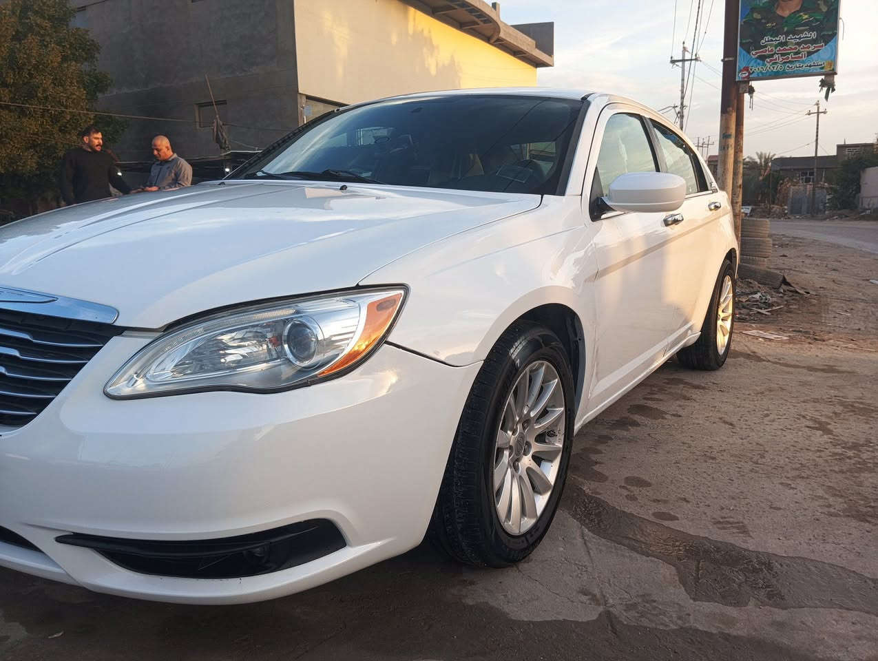 السلام عليكم مكاني بابل حله سي 200 موديل 2012 سياره جاهزه على 24 حبايه تبريد تخم تاير حداد الخلفي امامي سياره جديده على ايد شخص واحد سعر 75 رقم واسط باسمنا السياره ///***********
