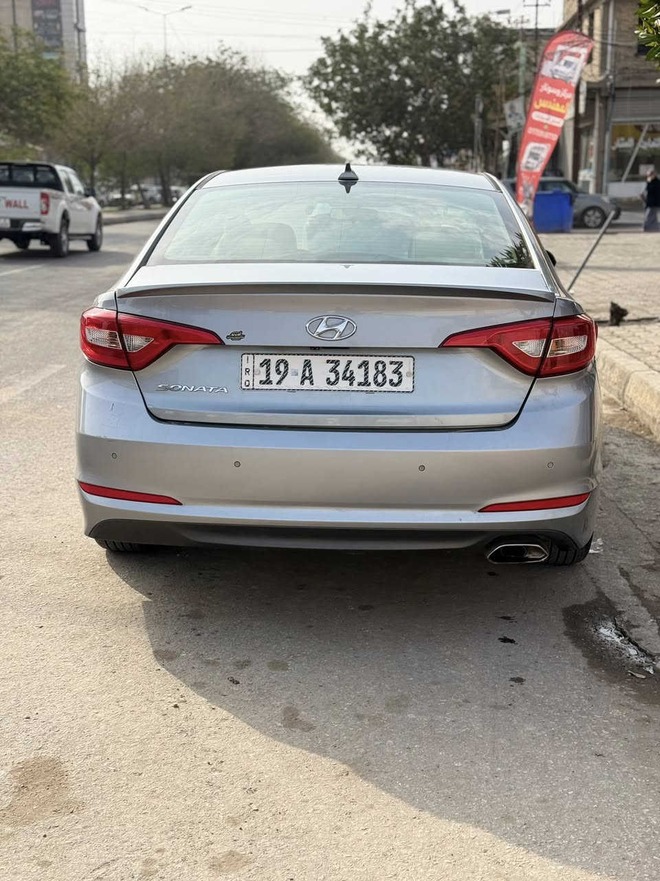 سلام عليكم 
سوناتا 2015
حادثها جاملغ خلفي على جهة السايق
فول مواصفات واحد على واحد ماعدا الفتحه
كشنات كهربايئه وتدفئه
بصمات بيبان وبصمة جنطه
تدفئه ستيرن 
رقم كربلاء تحويل مباشر 
مكينه gdi 2400 
العنوان كربلاء
السعر 118$وبيها مجال بسيط
للاستفسار الاتصال على هذا الرقم ☎️☎️***********
