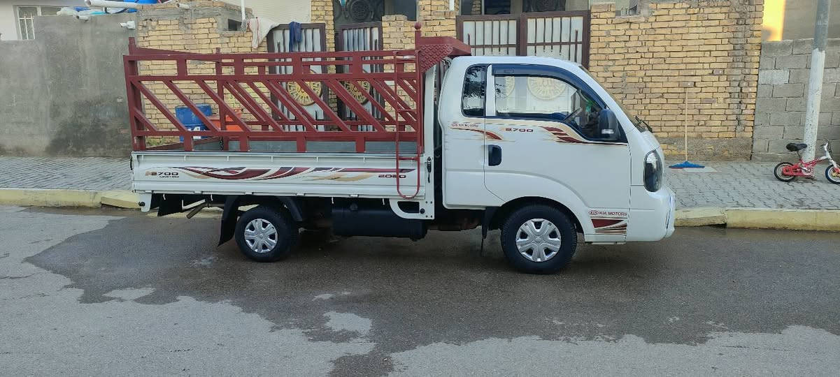 السلام عليكم كيا حمل للبيع موديل 20 مكفوله كفاله عامه رقم واسط انكليزي بسمي تحويل ثاني يوم السعر 132وبيها مجال للاستفسار اتصال /***********
