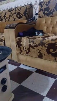 طقم كنب • ٥ قطع • البصرة حي طارق