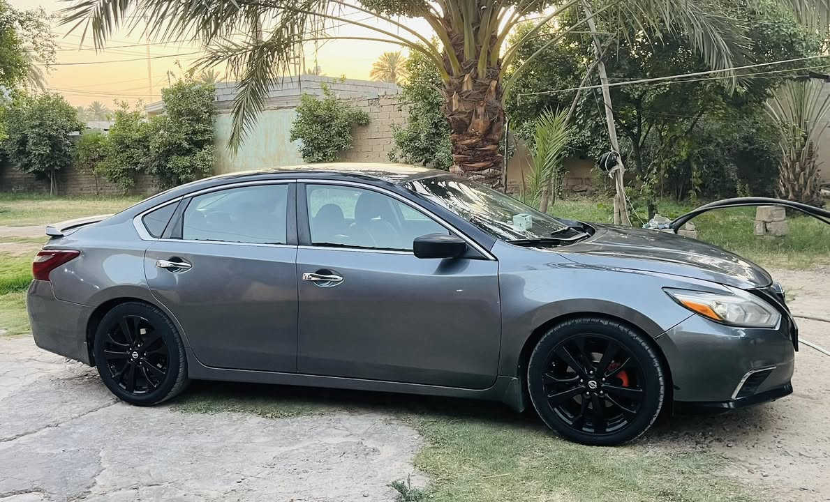 السلام عليكم ورحمه الله وبركاته 
نيسان التيما SR
رقم سليمانيه الجديد
ماشيه 89مايل
سنويه لحد 2028
حجر 
كشن كهرباء وشفات 
تحكمات وووووو
بدون دواخل شرط
بدوووووون ايرباگ
مواصفات ال SRمعروفه
گير محرك كفاله 
صور السياره بالمنشور
السعر 140  وبي مجال بسيط للشراي الجاد
مكانه ديالى شهربان
الخاص مفتوح

‭0774 832 3094‬
