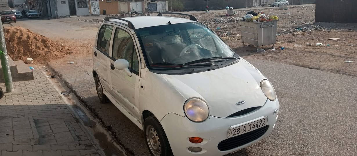 سيارة QQ كيو كيو موديل 2013 للبيع 
ما عايزة كلشي كاملة رقم جديد بية هز شهر العاشر
السعر 26 او بيه مجال قليل مكاني النجف 
الاتصال بالرقم ***********
مداور ثاني يوم
