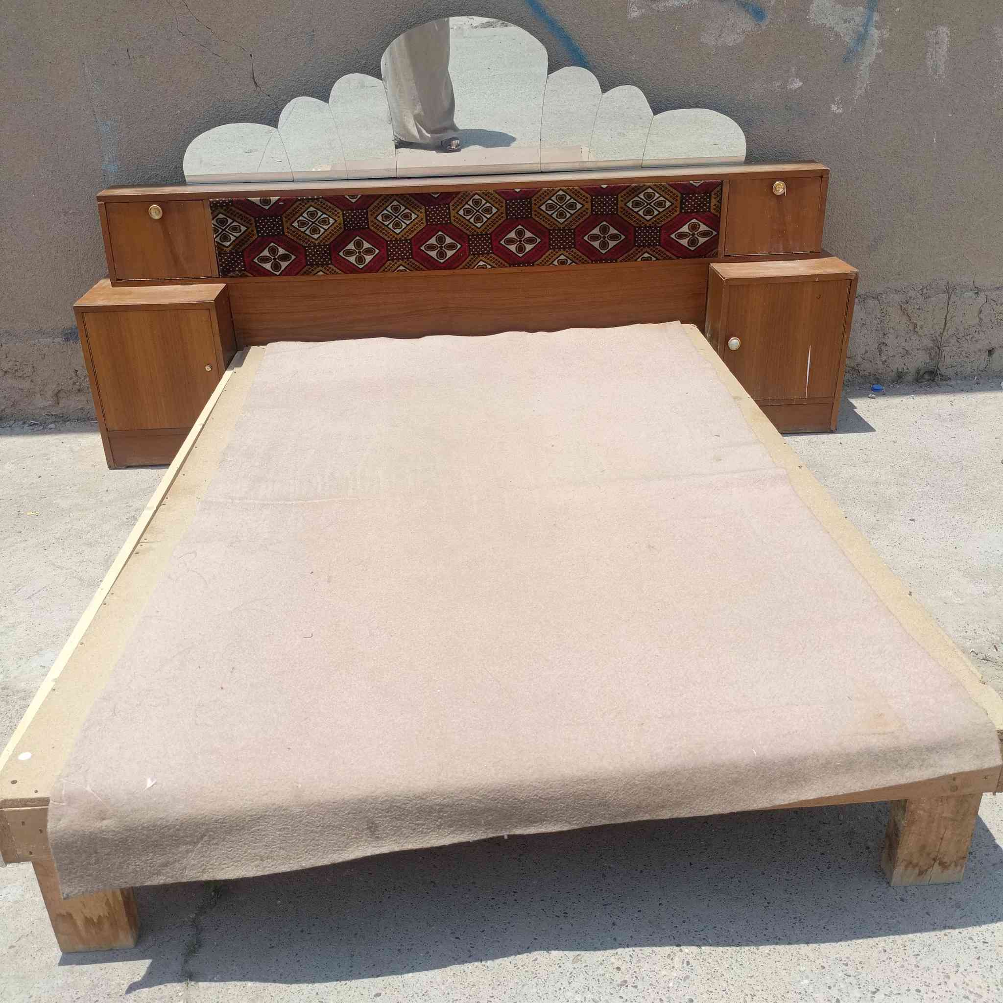 جربايه نفرين نضيفه البيع السعر55 المكان كركوك حي العروبه الاستفسار على هذا الرقم ***********
