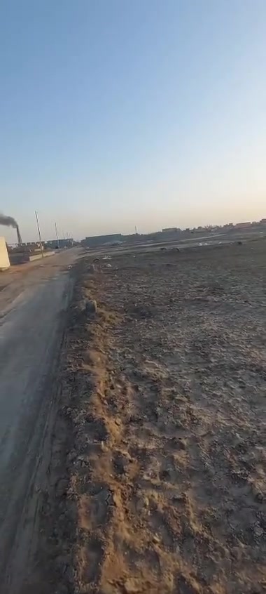 قطع لبيع بلصخين  مساحه 200 م حاضر كلشي ***********

