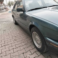 بي ام ٥٢٥ • ١٩٩٣ • فول مواصفات