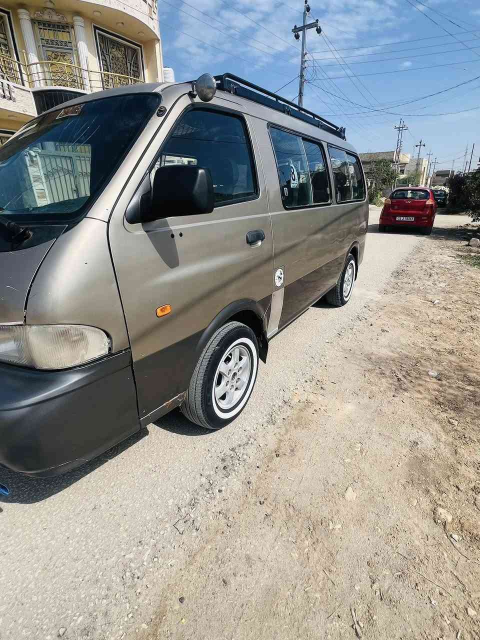 السلام عليكم  للبيع كيا بريجو  مديل 2001 سياحي رقم سنوية جديده هزه جديده مكينه وكير واكسن حداديه تخم تاير كهربائيات كله مكفول شواصي اربع شركه كفاله من خياس او لحيم (السعر 80 بيها مجال )للستفسار أكثر *********** مكاني بابل الإسكندرية
