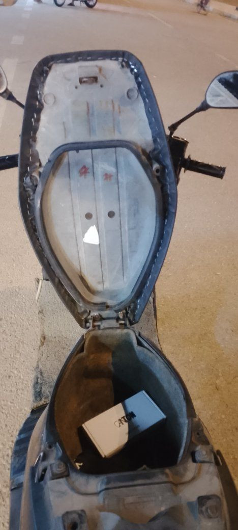 السلام عليكم فراشه فضائي للبيع مكينه فول نعومه شغاله سلف هندر كهربائيات شغاله بريكات امامي خلفي جدد كيجات شغاله السعر 475 وبيه مجال للاتصال ***********
