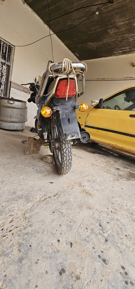 سلام عليكم دراجه دايون عضم 2022 كلك كهرباياته كله شغاله سعر 300وبيه مجال مكاني النجف الحيدريه ***********
