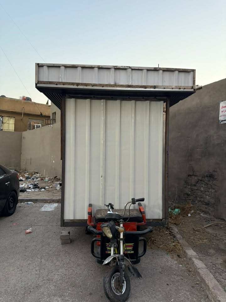 السلام عليكم 
ستوته شحن مطعم للبيع 
مطعم متنقل بطاريات جديدة دبل اكسل  نقص الصبغ 
والكهربائيات 
 الطول ٢ متر ونص العرض ٢ متر الارتفاع ٢ متر 

للاستفسار *********** 
العنوان بغداد الكرخ
