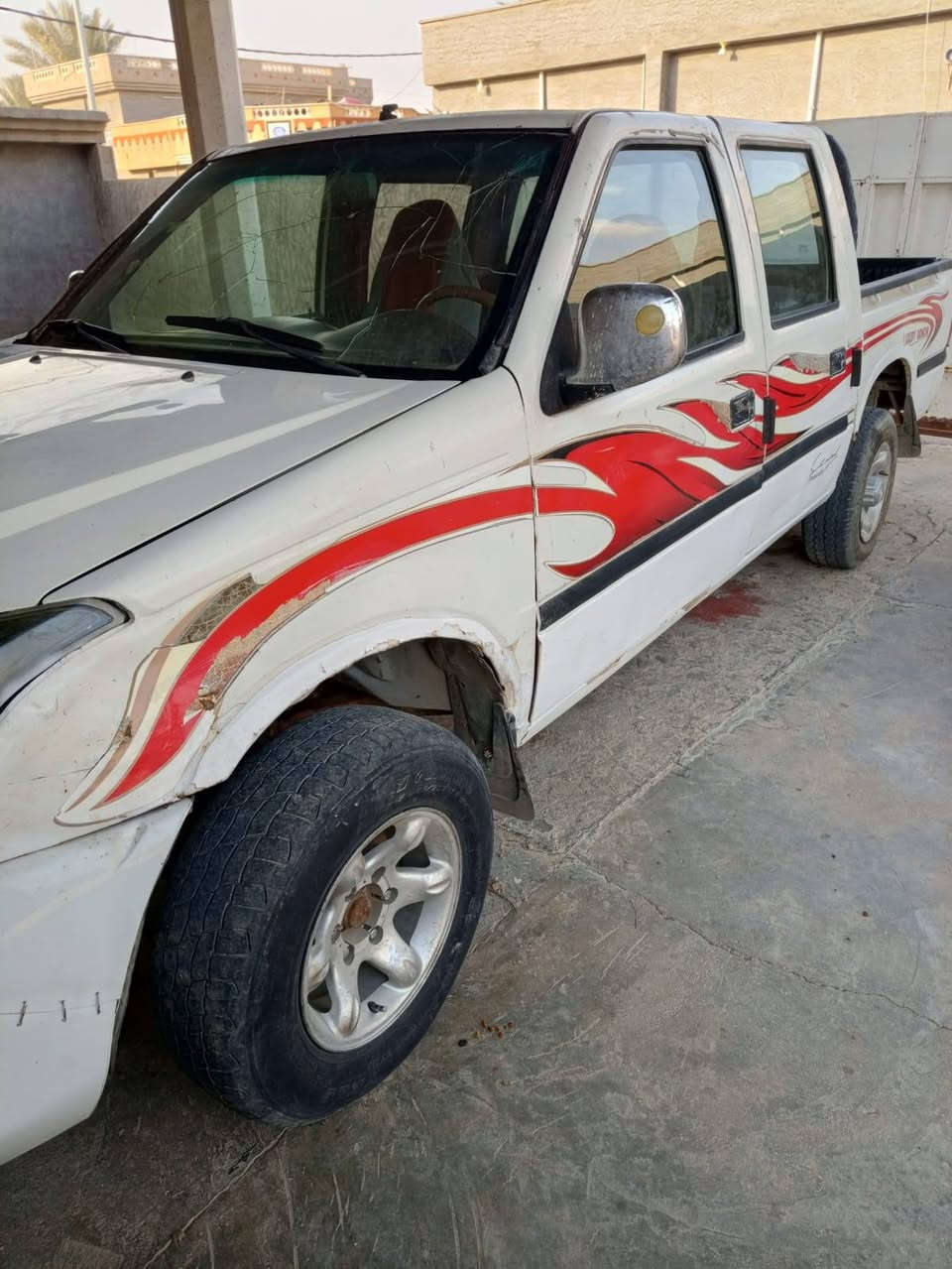 السلام عليكم گنوة للبيع نظيفة صدر جديد  محرك گير شرط گشر شوف العين
2008 منفيست يعني اوراق راعيها موجود بديرة
سعر30بيها مجال اتصال واتساب***********
اسيا***********
