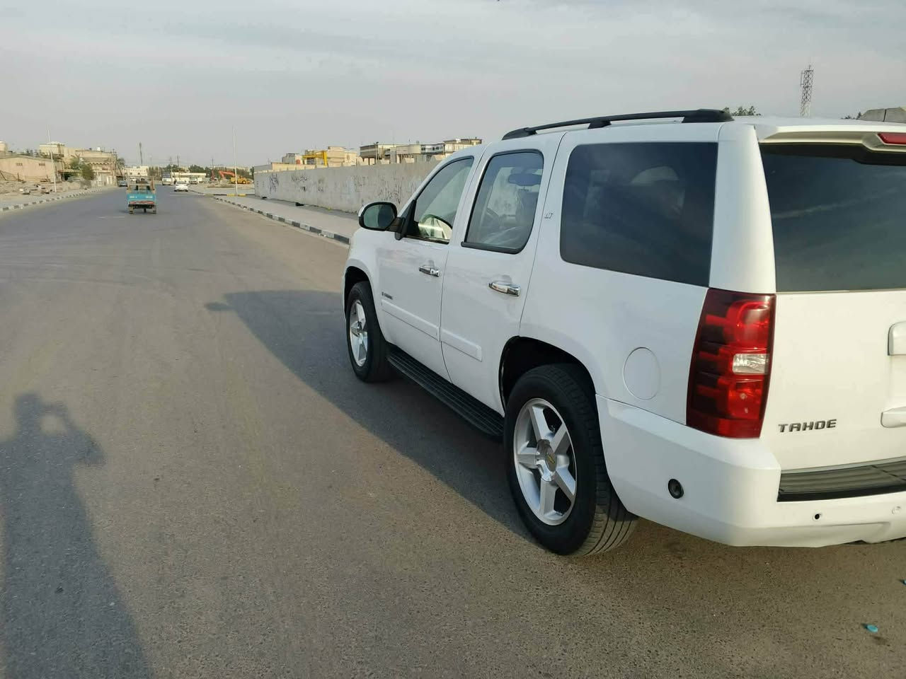 سلام عليكم
تاهو 2011 دخول جديد جديدة بمعنى الكلمة طك كارتون

بيها منضومه غاز شغالة وفول

كفالة عامه من كلشي كير محرك حداديه تبريد تخم تاير 

وارد خليجي متؤمه ارقام وسنوية طبق الاصل نهايه السنويه 2028 

السعر 90 وبيها مجال

رقم صاحب السيارة ‏‪***********‬‏
