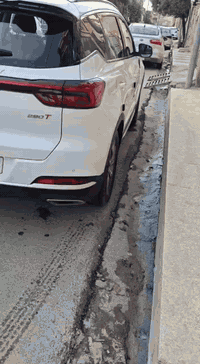 ". تيكو 7 بروماكس فول مواصفات
محرك 1.6 توربو 2024
ناقل الحركة 7DCT
القدرة الحصانية : 197 حصان
. سعة خزان الوقود 51 لتر
نضام دفع الامامي
عجلات (ويل) 18 انج
. كاميرا بانورامية بزاوية 360 درجة
. وسائد هوائية 6
. سماعات الصوتية 8 من سوني
مصابيح امامية و الخلفية LED
مقاعد امامية تدفئة + تبريد
شاحن لاسلكي 50 وات
. شاشة مركزية مزدوج مع العداد
12.3 بوصة
. فتحة سقف بانوراما
تحذير عند الخروج من المسار
. تحكم الصوتي"
سيارة بعدها تحت الضمان 
تبديل دهن مرة واحدة  بالشركة 
سيارة ماشية 8000
سعر السيارة من الشركة بدون لوحات 200
سيارة مع اللوحات 195 مجال قليل 
 للتواصل ***********
